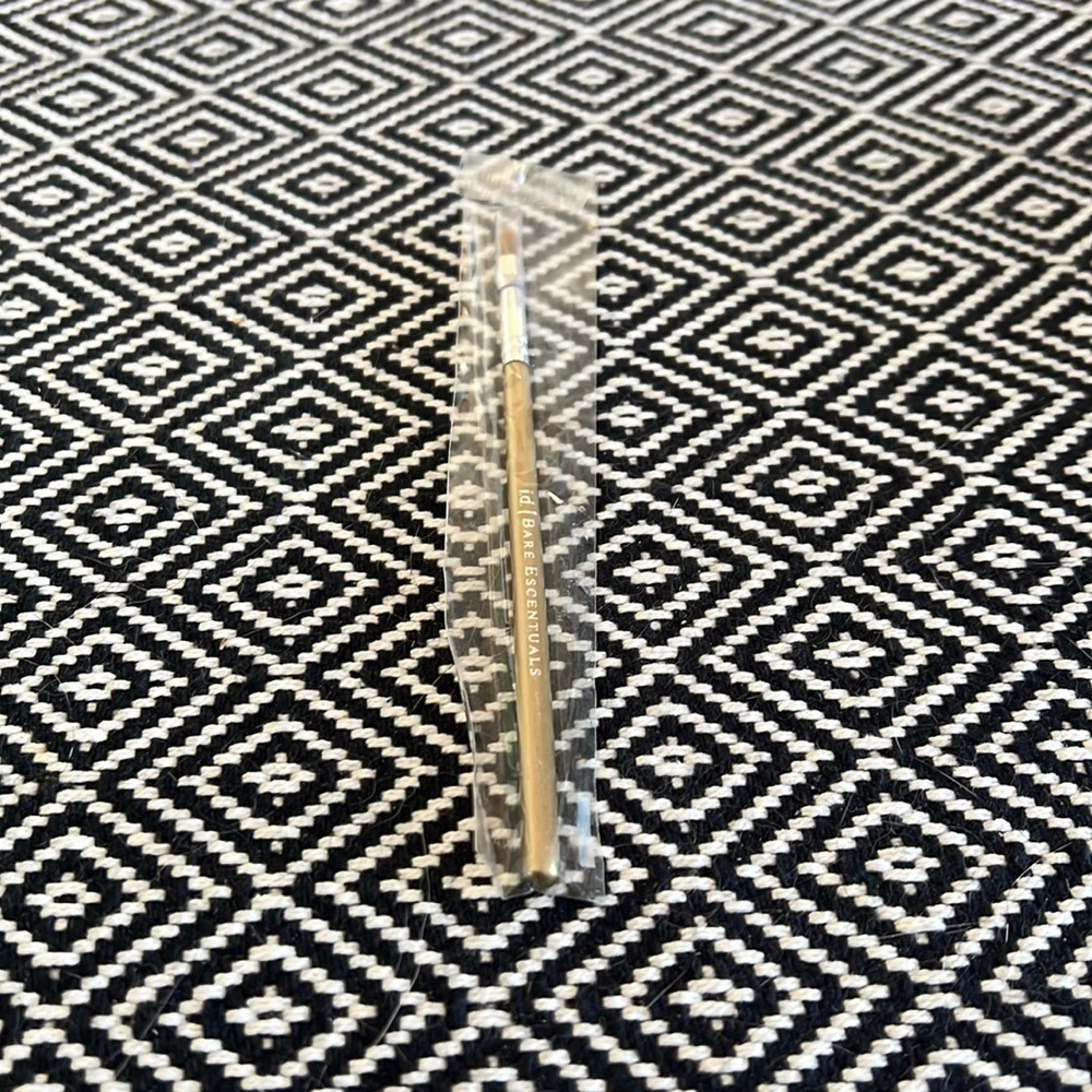 Bare Minerals Brush Flat Edge Liner